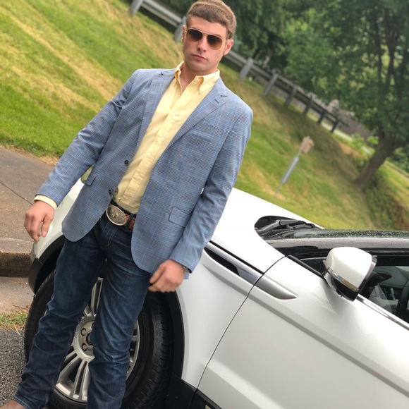 Meet your Posher, Joseph - Picture 6 of 8